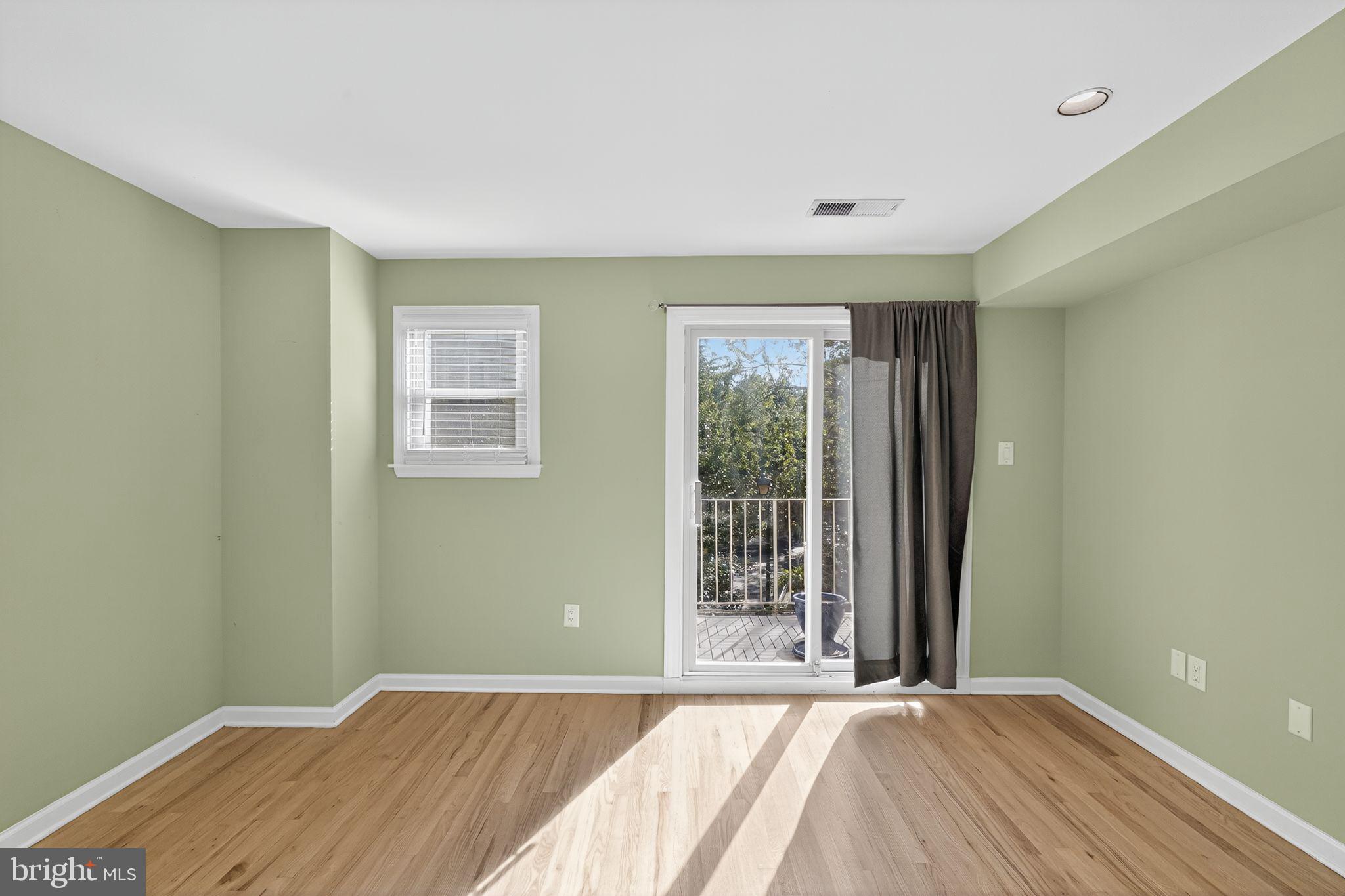 2501 Christian Street, Unit 403 Philadelphia, PA 19146 - Photo 10 of 29