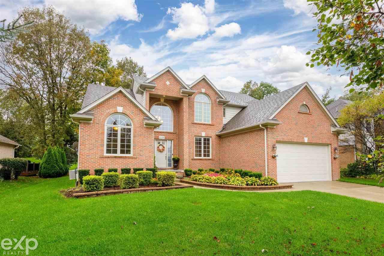 2138 Avon Lake Lane Rochester Hills, MI 48307 - Photo 2 of 40