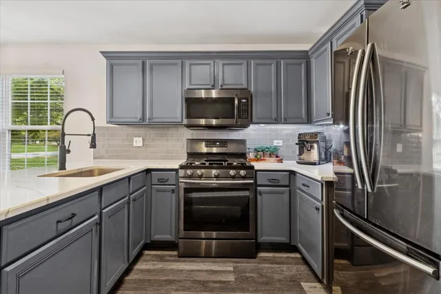 $2,395 | 60 Wingate Drive, Unit 60, Oswego, IL 60543