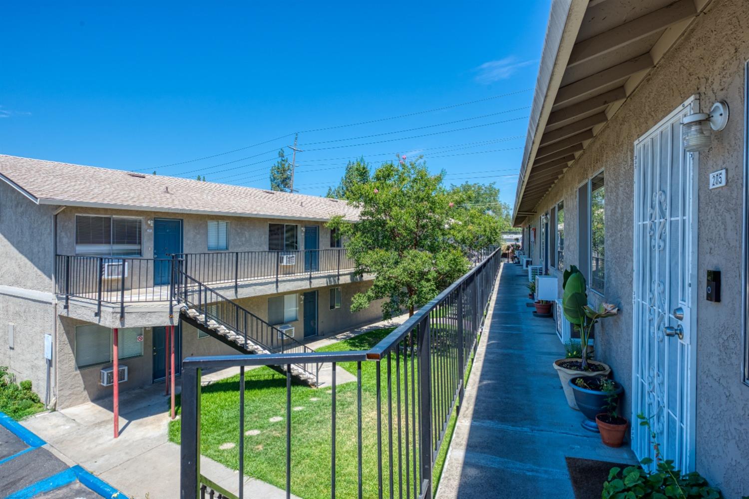 431 Coffee Road Modesto, CA 95355 - Photo 13 of 39