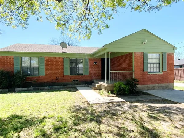 $1,800 | 2114 Dunloe Drive, Dallas, TX 75228