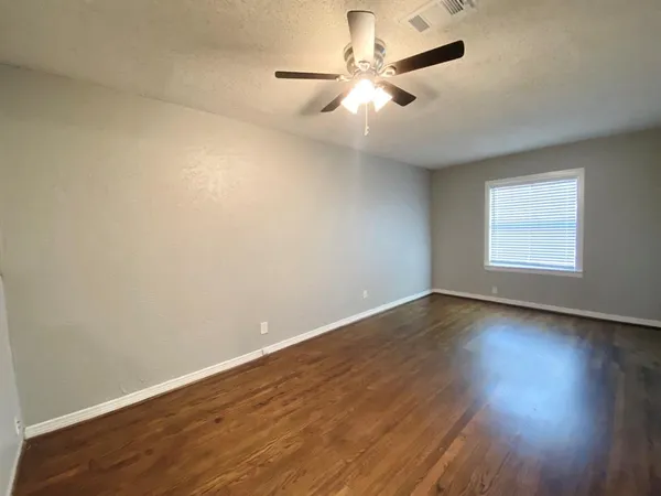 $1,800 | 2114 Dunloe Drive, Dallas, TX 75228