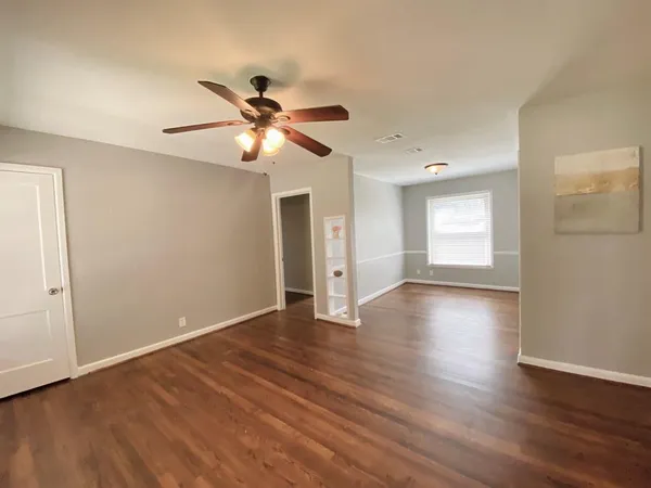 $1,800 | 2114 Dunloe Drive, Dallas, TX 75228