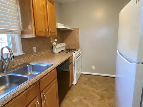 $1,800 | 2114 Dunloe Drive, Dallas, TX 75228