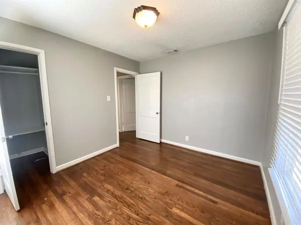 $1,800 | 2114 Dunloe Drive, Dallas, TX 75228