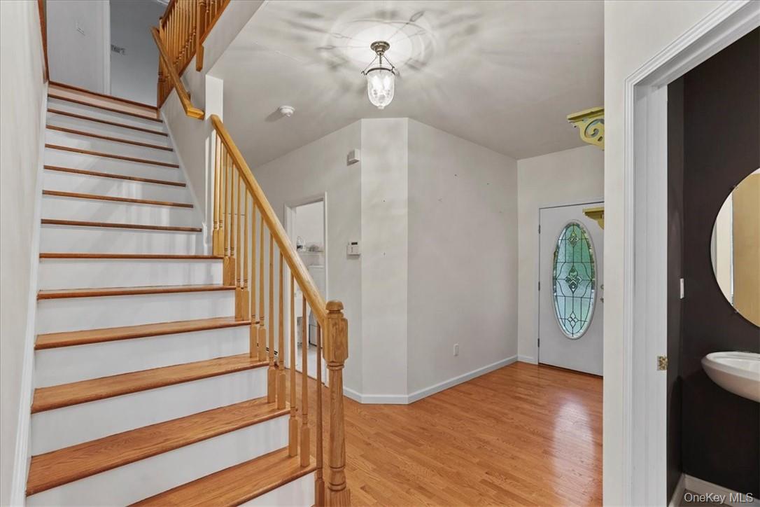 24 Northgate Goshen, NY 10924 - Photo 5 of 33