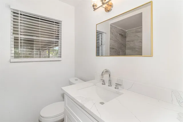 $309,000 | 808 Gregory Avenue, Bedford, TX 76022