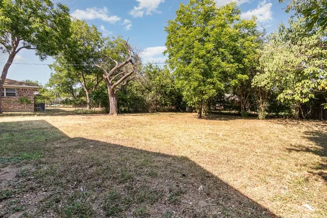 $309,000 | 808 Gregory Avenue, Bedford, TX 76022