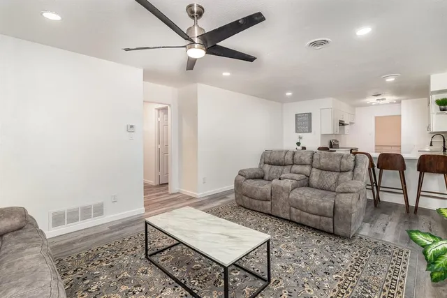 $309,000 | 808 Gregory Avenue, Bedford, TX 76022