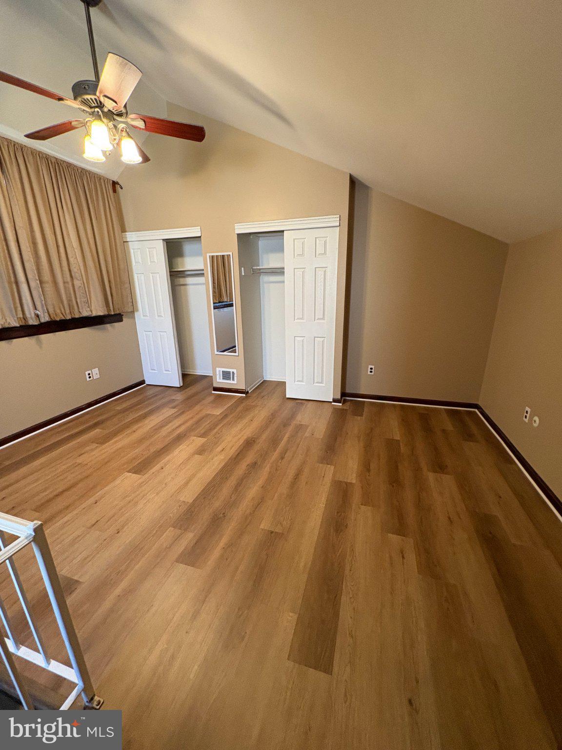 9538 State Rd., Unit B Philadelphia, PA 19114 - Photo 23 of 32 Spacious room with vaulted ceiling.