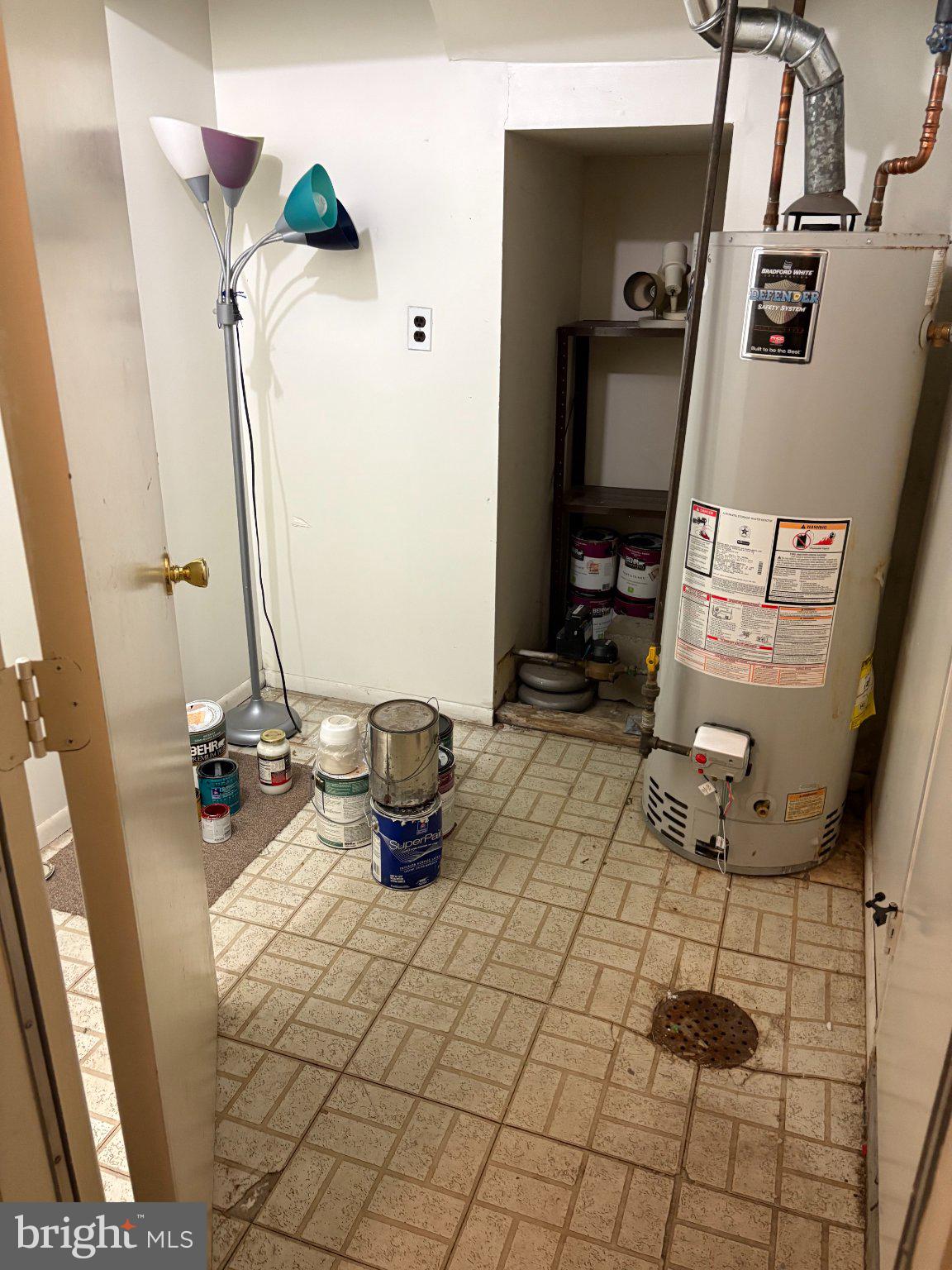 9538 State Rd., Unit B Philadelphia, PA 19114 - Photo 28 of 32 Utility space with essential fixtures.
