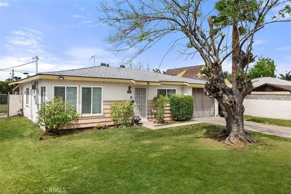 $565,000 | 9721 Indiana Avenue, Riverside, CA 92503