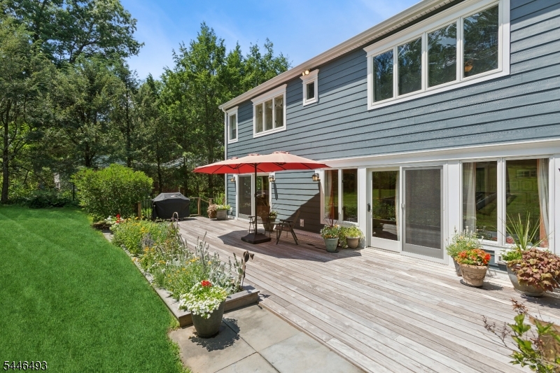 139 Long View Terrace Gillette, NJ 07933 - Photo 11 of 39