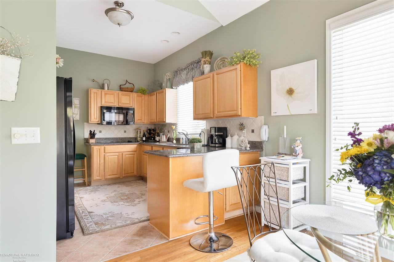 3233 Topview Court Rochester Hills, MI 48309 - Photo 13 of 43