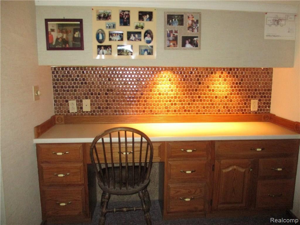 49691 Callens Road Chesterfield, MI 48047 - Photo 12 of 16