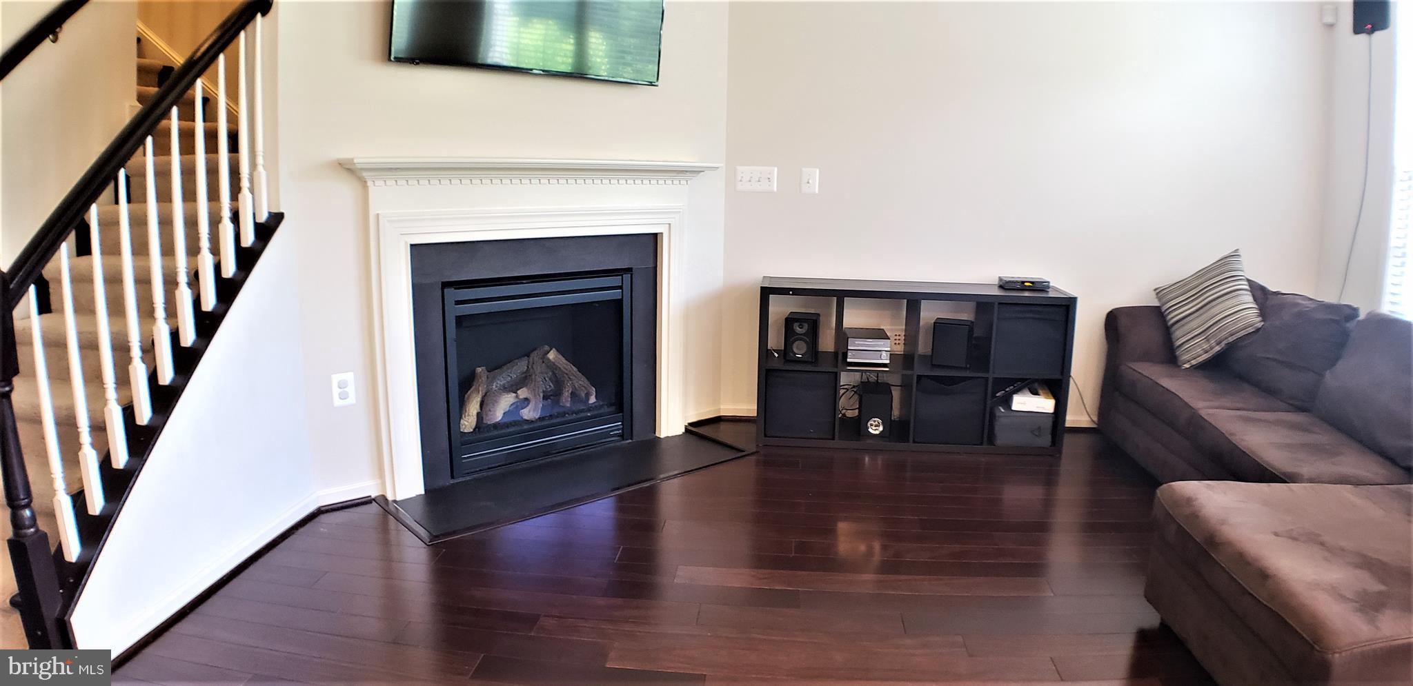 1538 Rabbit Hollow Place Silver Spring, MD 20906 - Photo 11 of 49 Family room