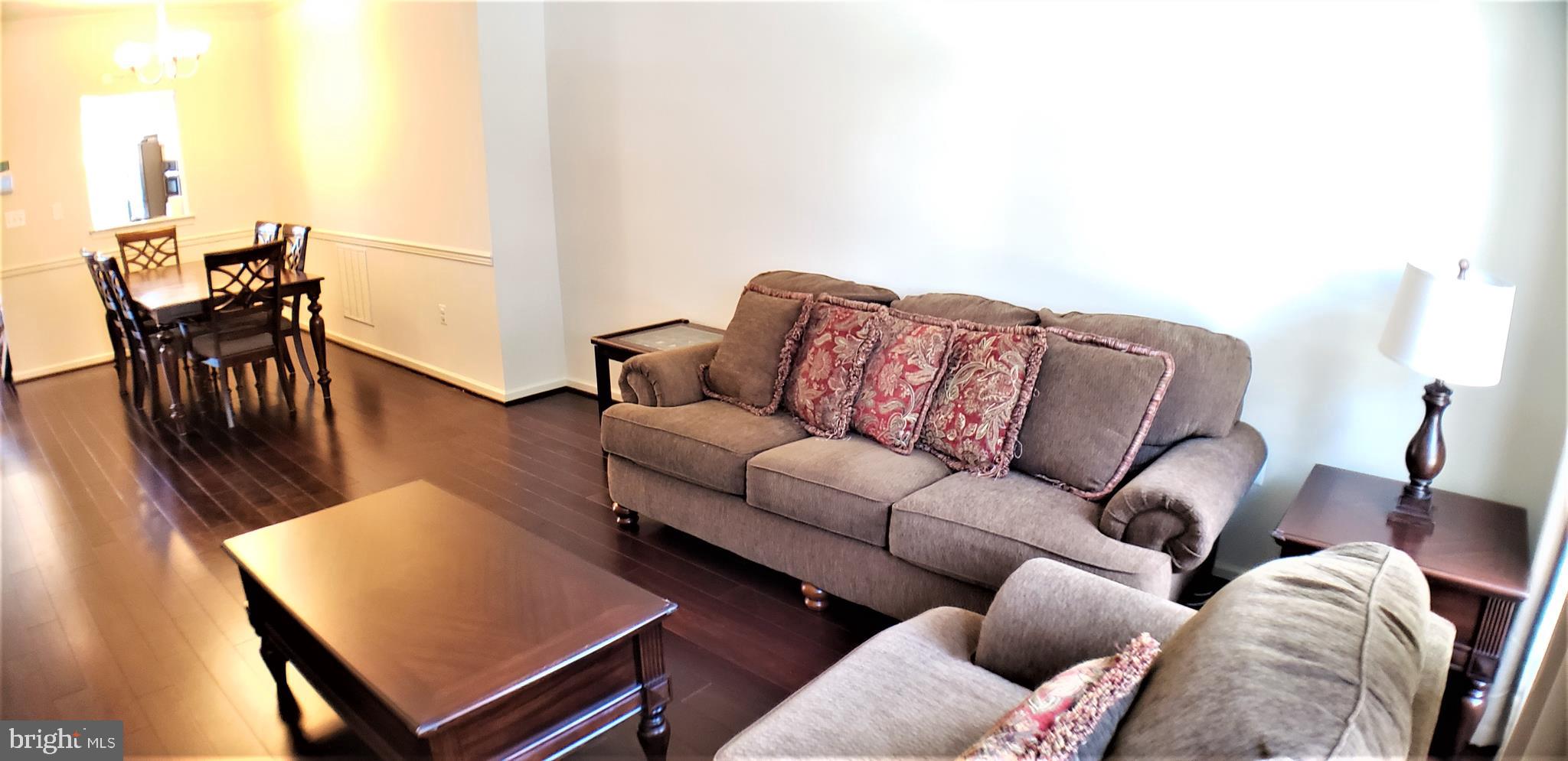 1538 Rabbit Hollow Place Silver Spring, MD 20906 - Photo 17 of 49 Living room