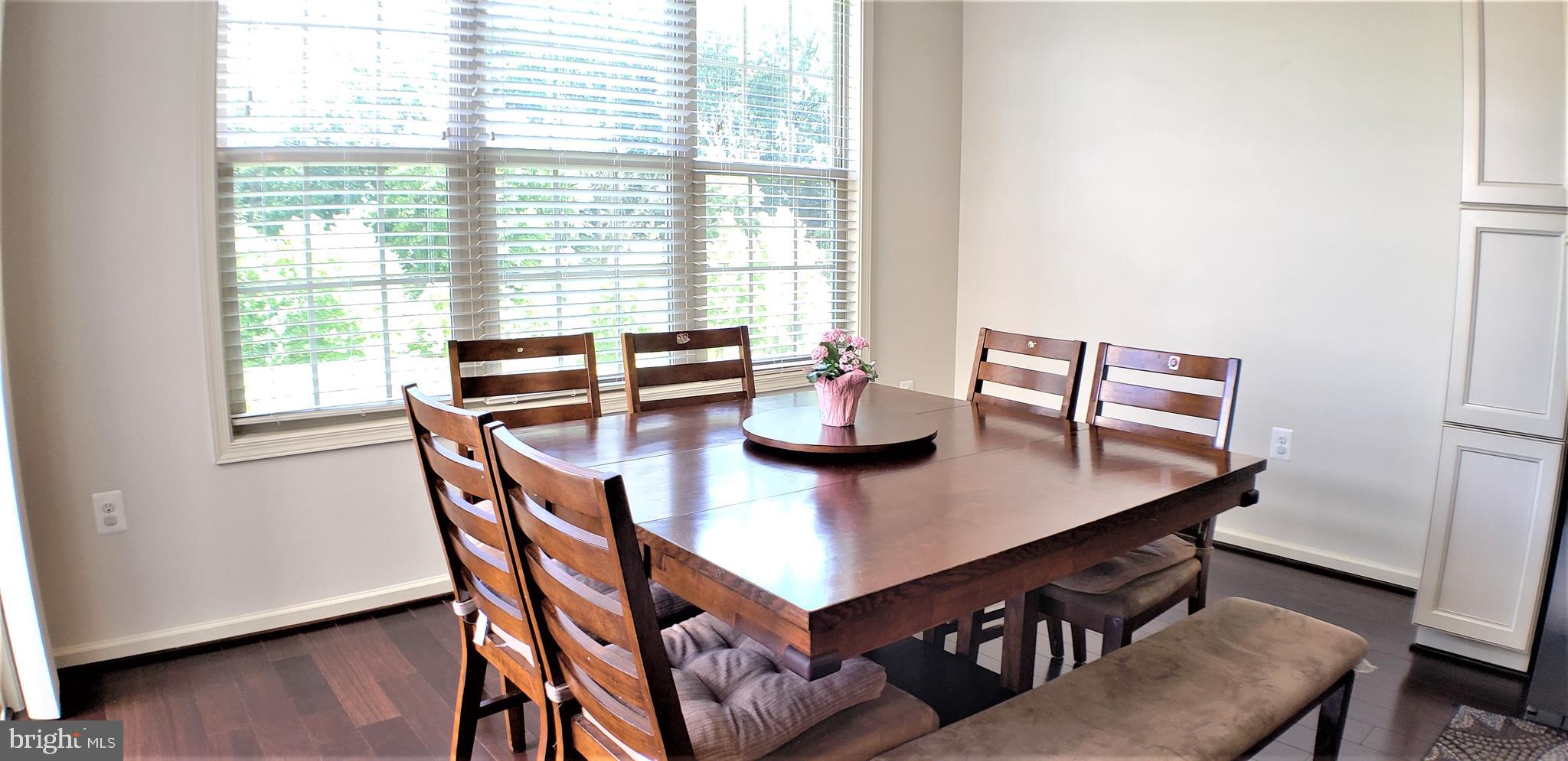 1538 Rabbit Hollow Place Silver Spring, MD 20906 - Photo 23 of 49 Breakfast table