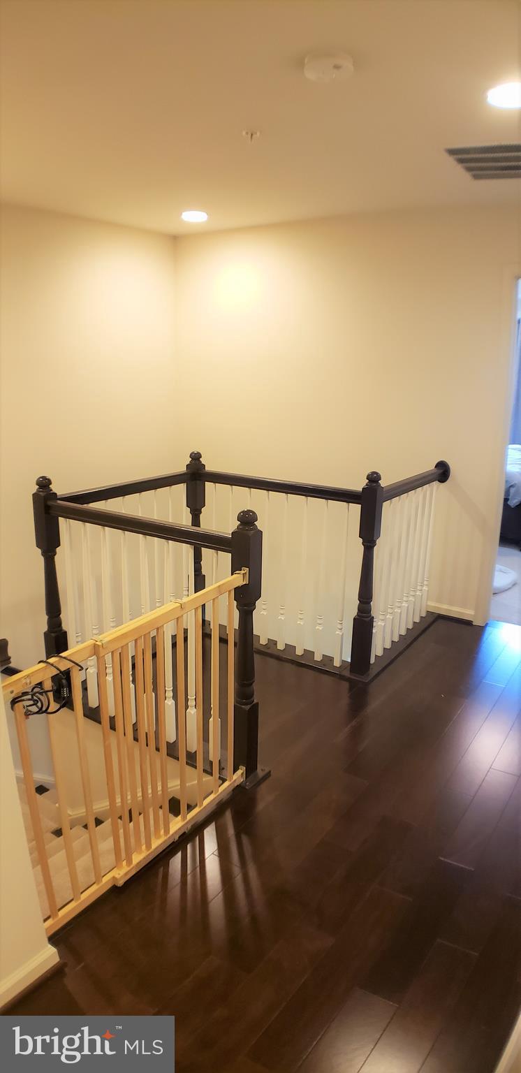 1538 Rabbit Hollow Place Silver Spring, MD 20906 - Photo 41 of 49 Hallway