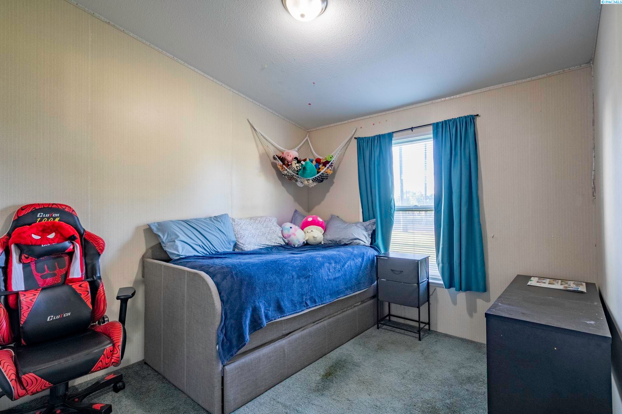 208405 East Bowles Road Kennewick, WA 99337 - Photo 17 of 35 Gallery Image 17