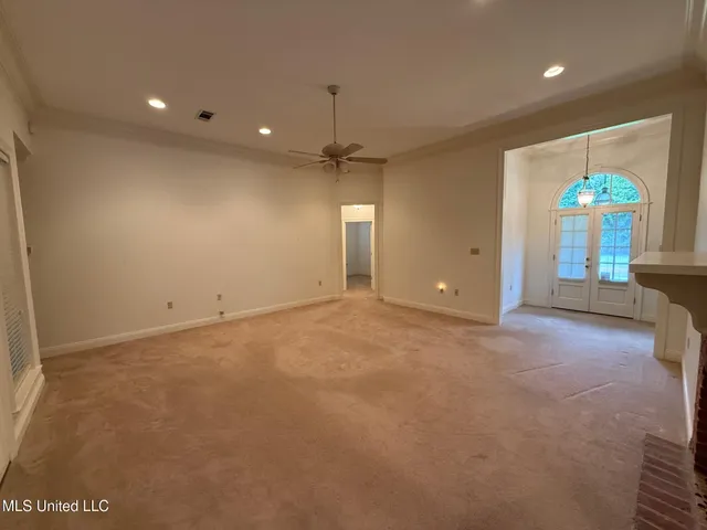 $300,000 | 28 Fairway Drive, Natchez, MS 39120