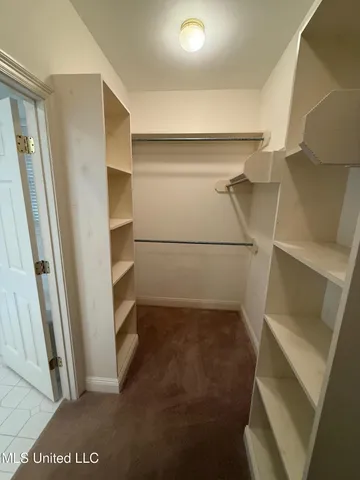 $300,000 | 28 Fairway Drive, Natchez, MS 39120