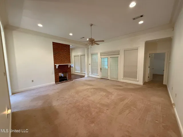 $300,000 | 28 Fairway Drive, Natchez, MS 39120