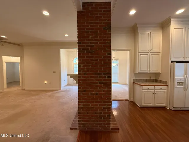 $300,000 | 28 Fairway Drive, Natchez, MS 39120