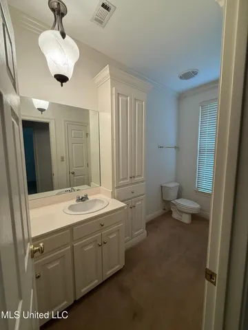 $300,000 | 28 Fairway Drive, Natchez, MS 39120