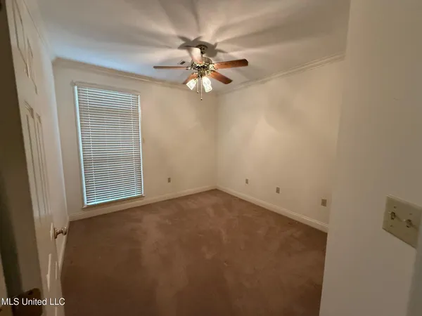 $300,000 | 28 Fairway Drive, Natchez, MS 39120