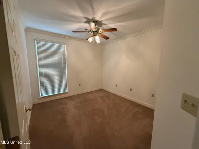 $300,000 | 28 Fairway Drive, Natchez, MS 39120