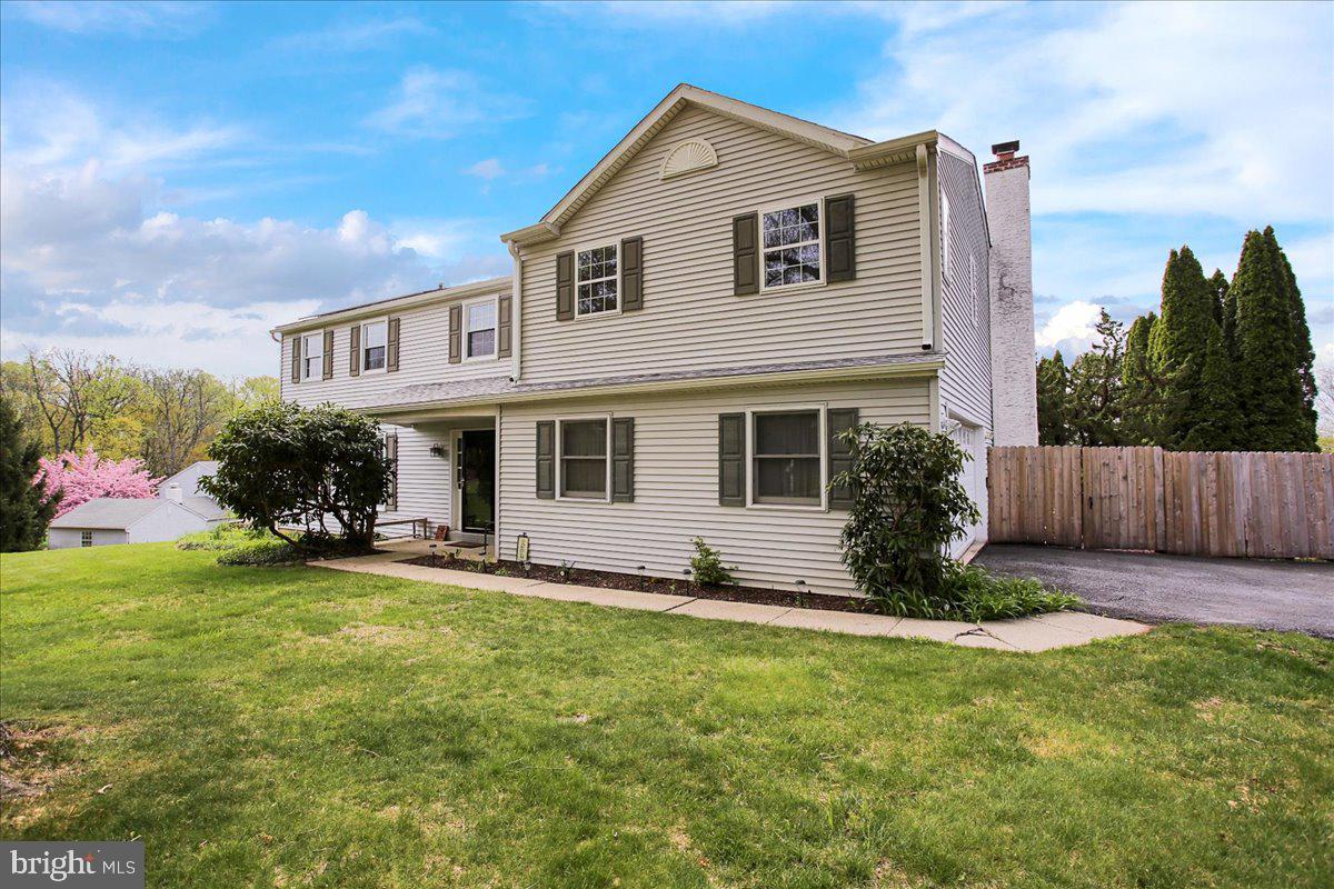 1 Rabbit Run Lane Glenmoore, PA 19343 - Photo 5 of 58