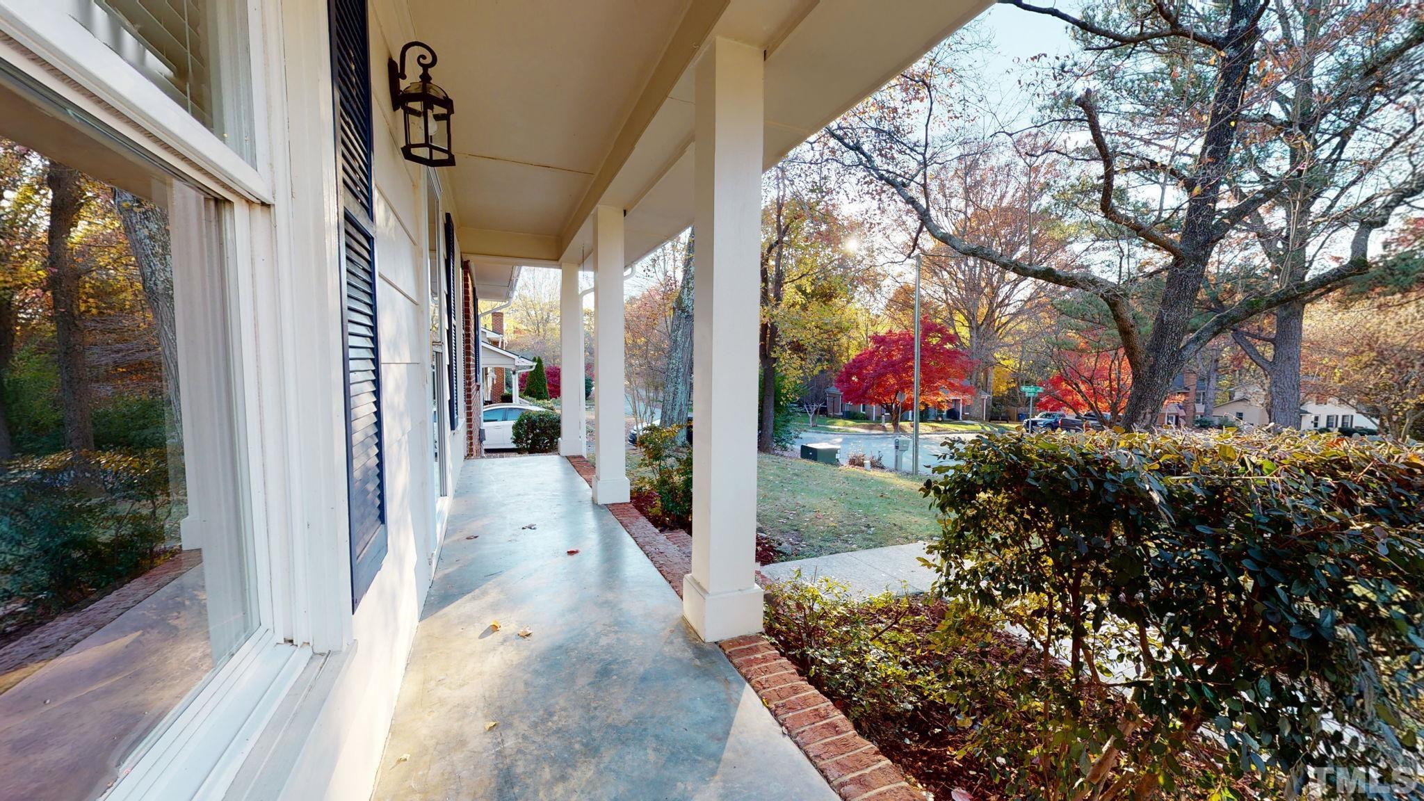 6016 Windham Drive Raleigh, NC 27609 - Photo 5 of 28 Gallery Image 5