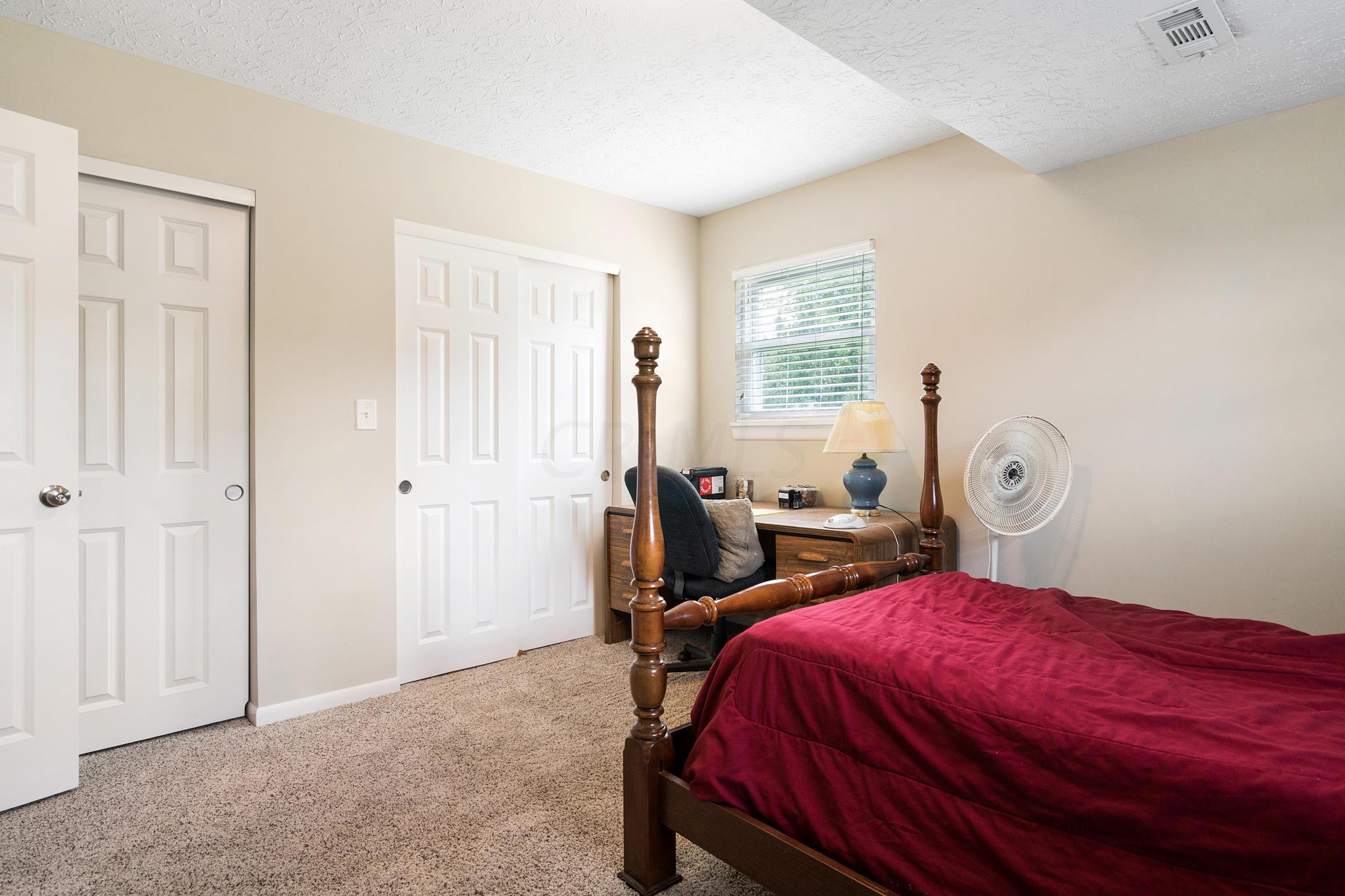 6053 Renner Road Columbus, OH 43228 - Photo 12 of 26 Gallery Image 12
