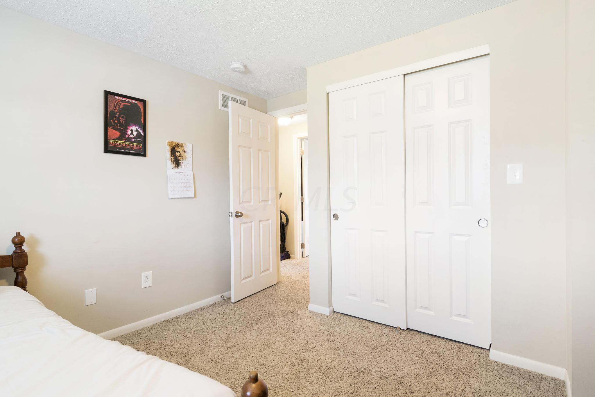6053 Renner Road Columbus, OH 43228 - Photo 16 of 26 Gallery Image 16