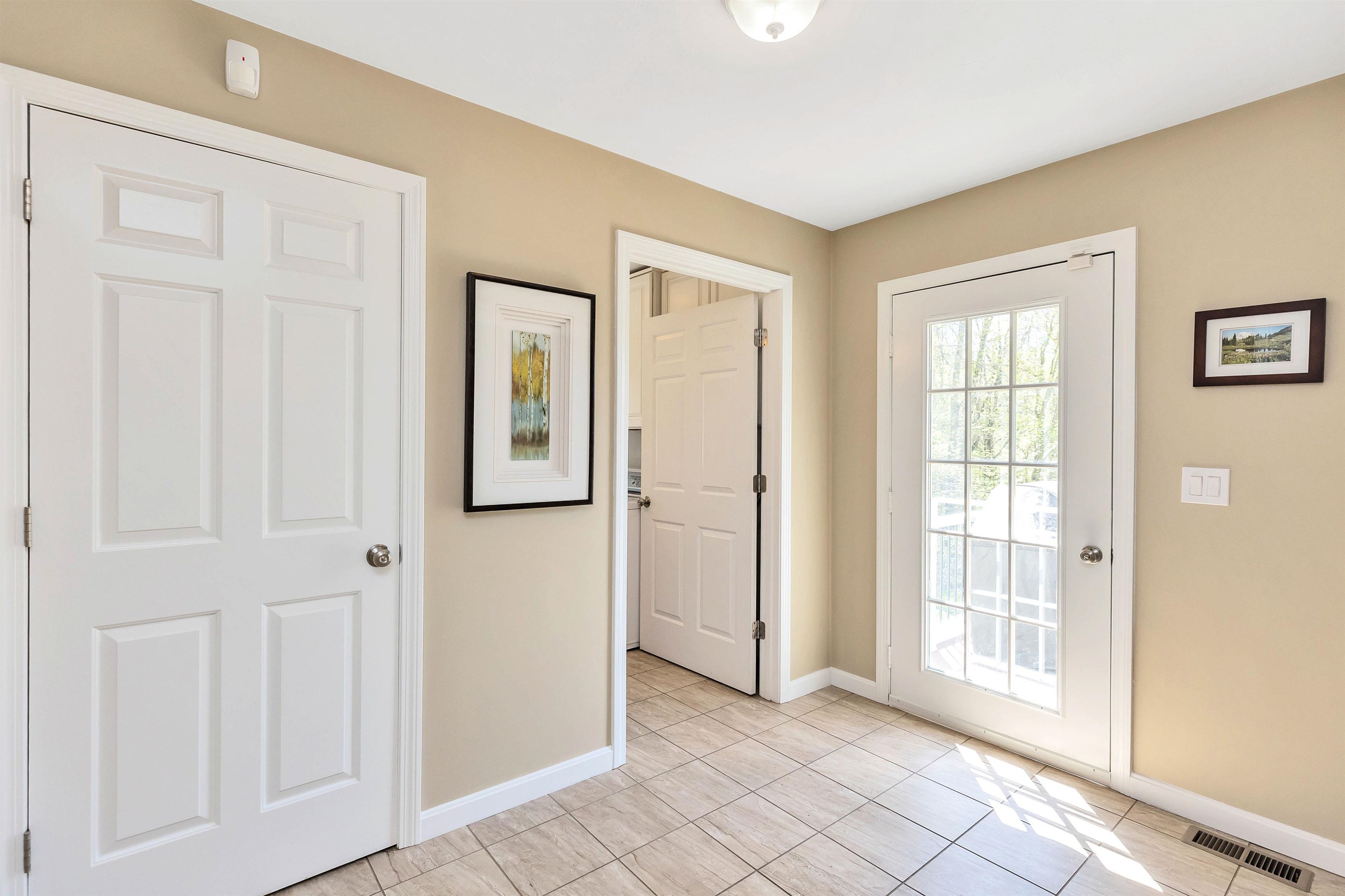 4 Barker Road Windham, NH 03087 - Photo 19 of 40