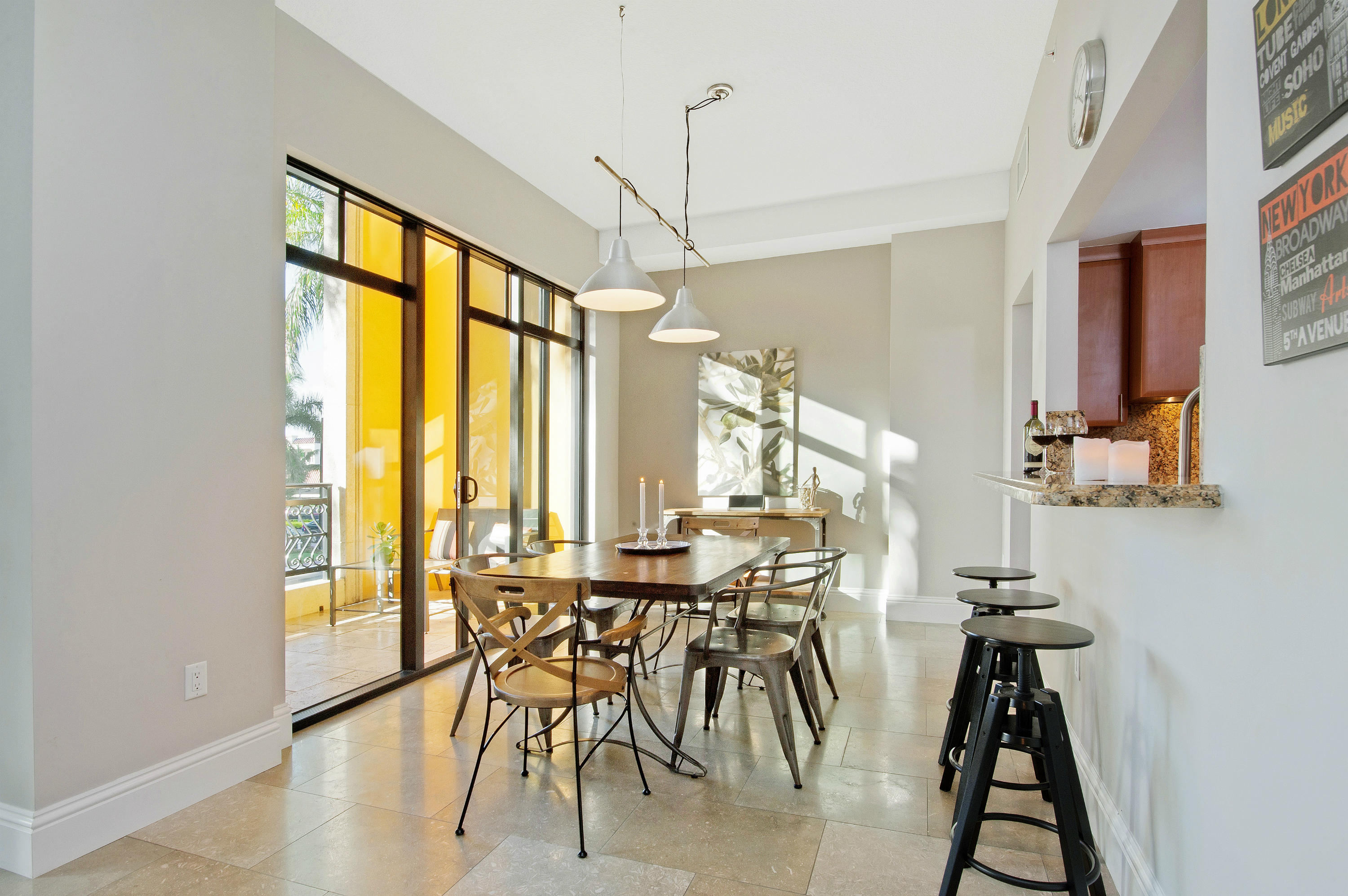 200 East Palmetto Park Road, Unit TH12 Boca Raton, FL 33432 - Photo 22 of 38 Dining Area