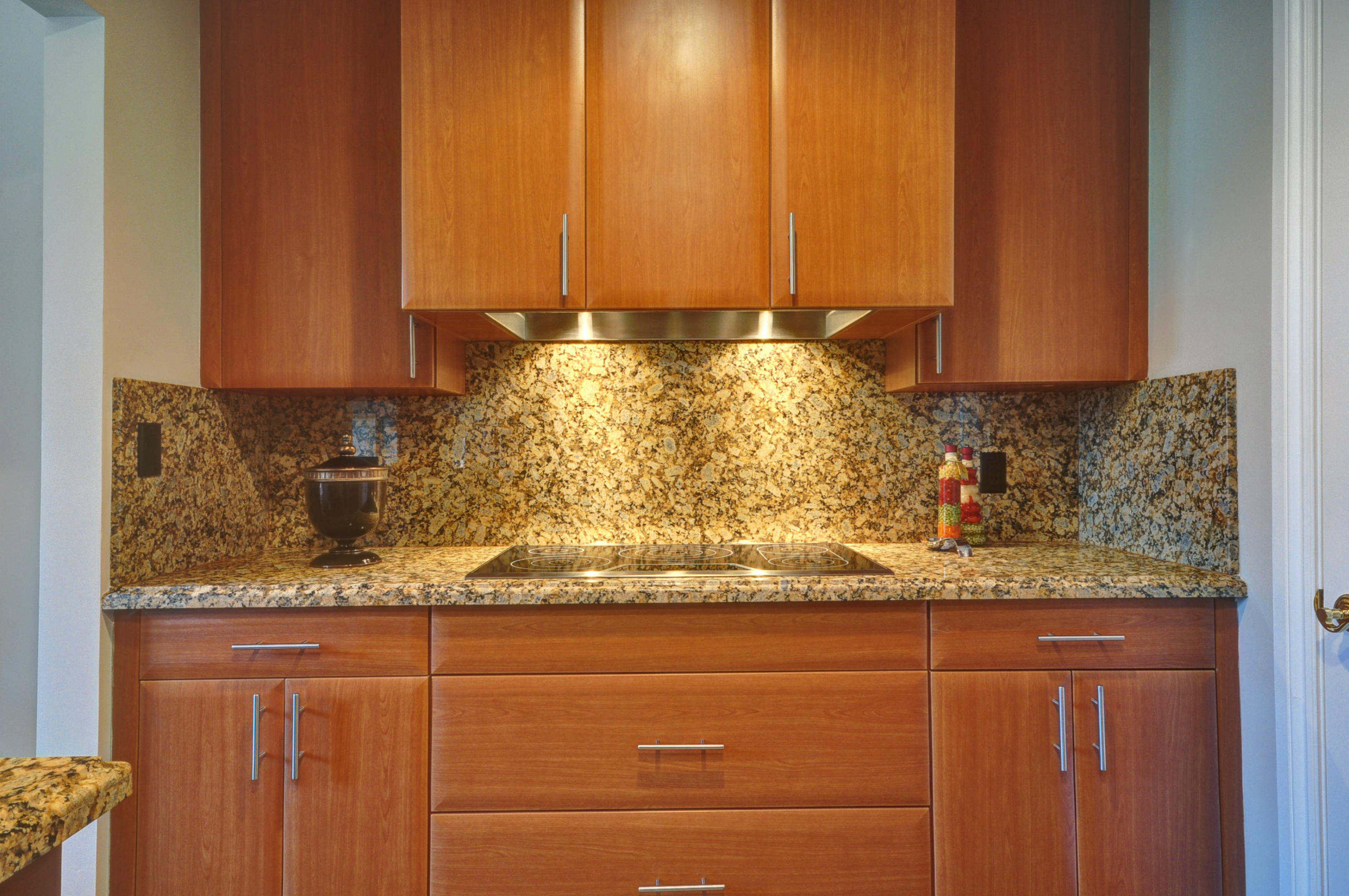 200 East Palmetto Park Road, Unit TH12 Boca Raton, FL 33432 - Photo 36 of 38 Kitchen
