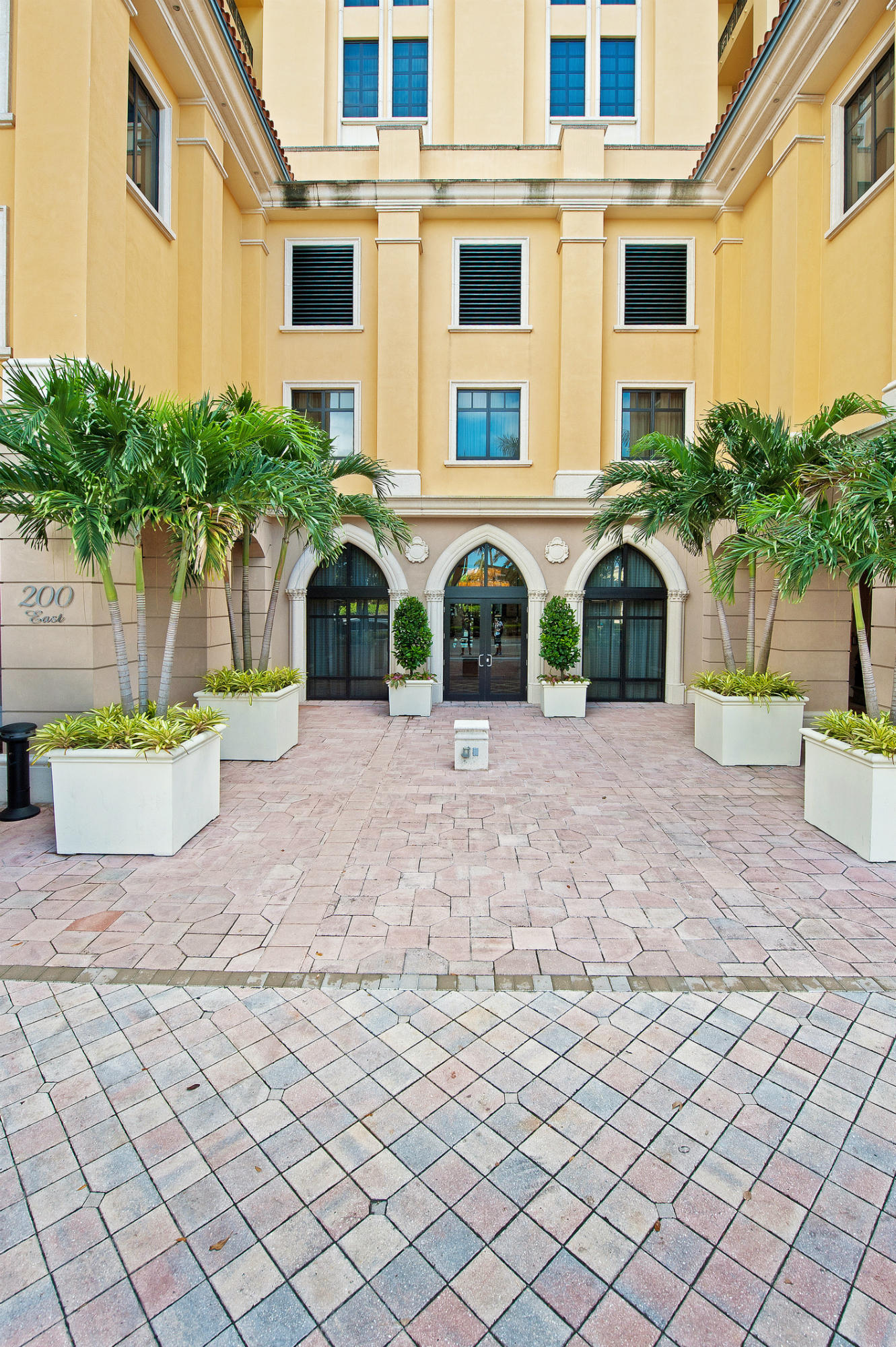 200 East Palmetto Park Road, Unit TH12 Boca Raton, FL 33432 - Photo 38 of 38 Facade