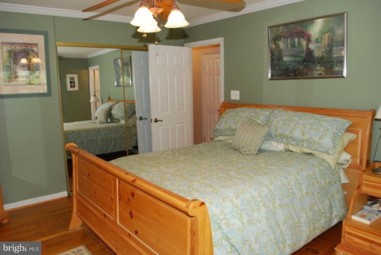 10094 Botsford Road Manassas, VA 20109 - Photo 10 of 21 Master Bedroom