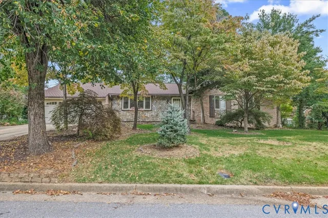 $379,000 | 1304 Wellington Road, Colonial Heights, VA 23834