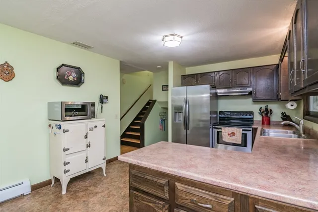 $400,000 | 4 Liquori Drive, Feeding Hills, MA 01030