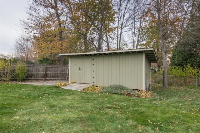 $400,000 | 4 Liquori Drive, Feeding Hills, MA 01030