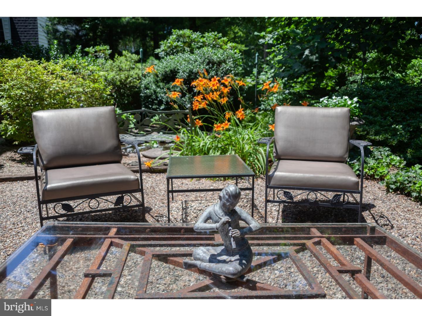 29 Delaware Rim Drive Yardley, PA 19067 - Photo 24 of 25 Garden