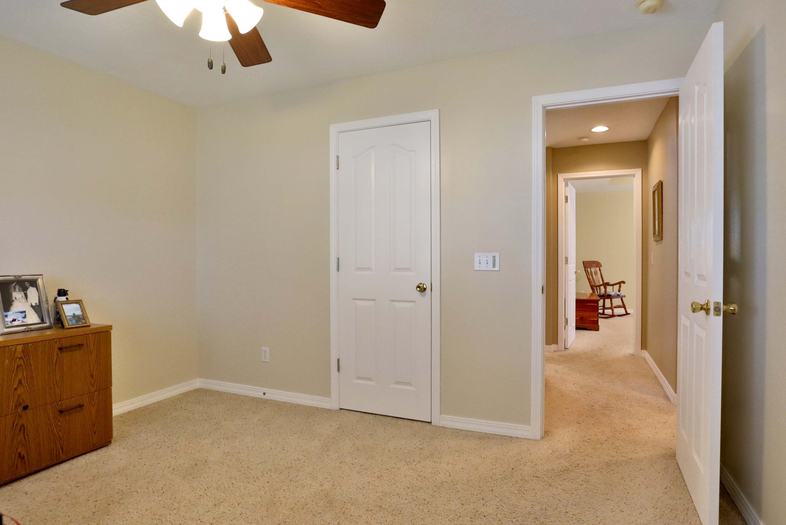 3741 North Oak Point Avenue Springfield, MO 65803 - Photo 38 of 51 Oak-4478