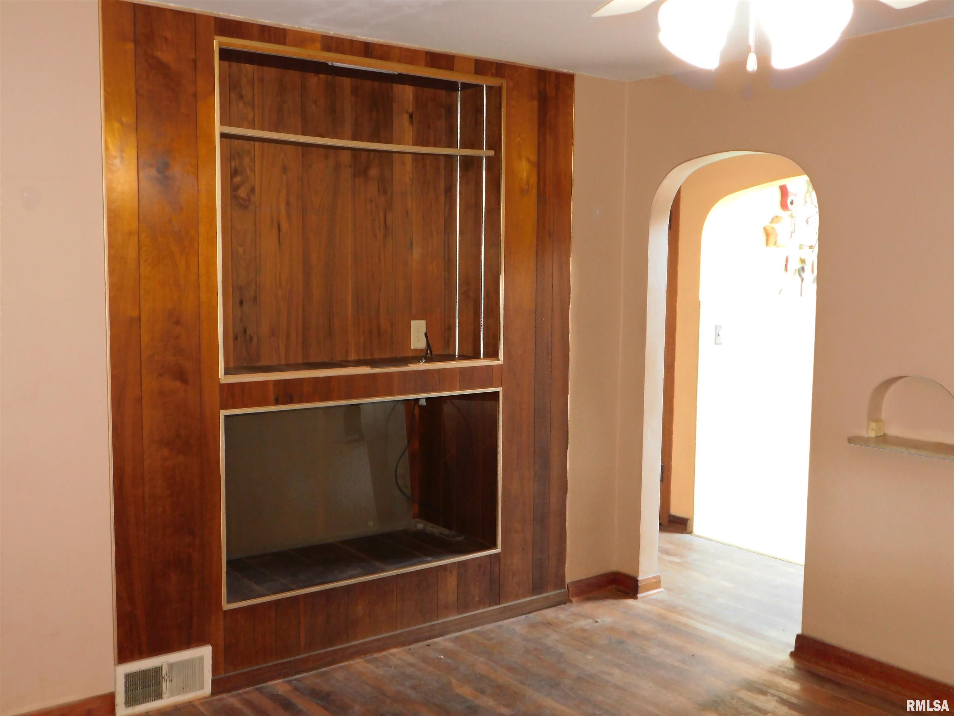 2068 North 20th Street Springfield, IL 62702 - Photo 6 of 22