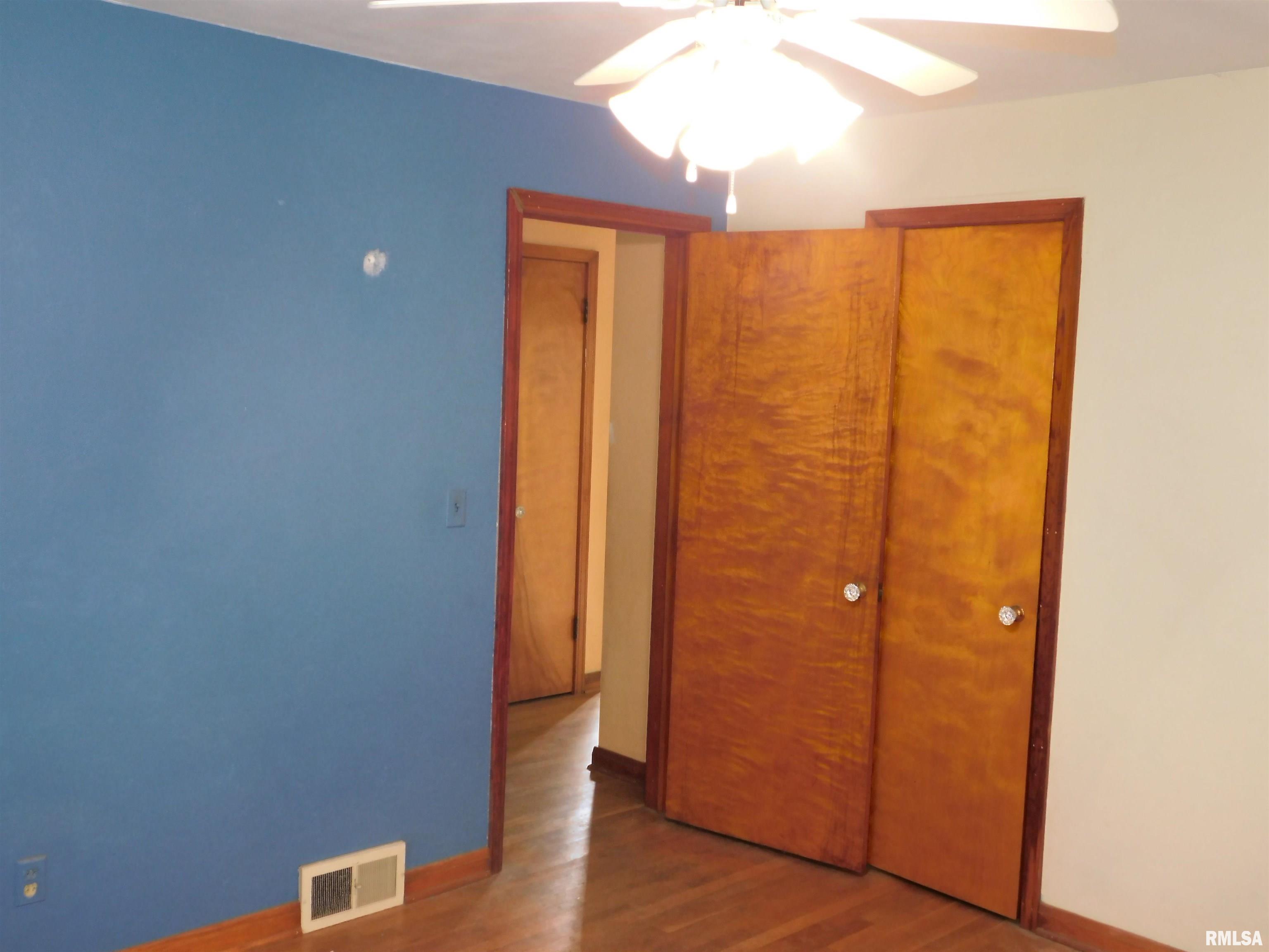 2068 North 20th Street Springfield, IL 62702 - Photo 7 of 22