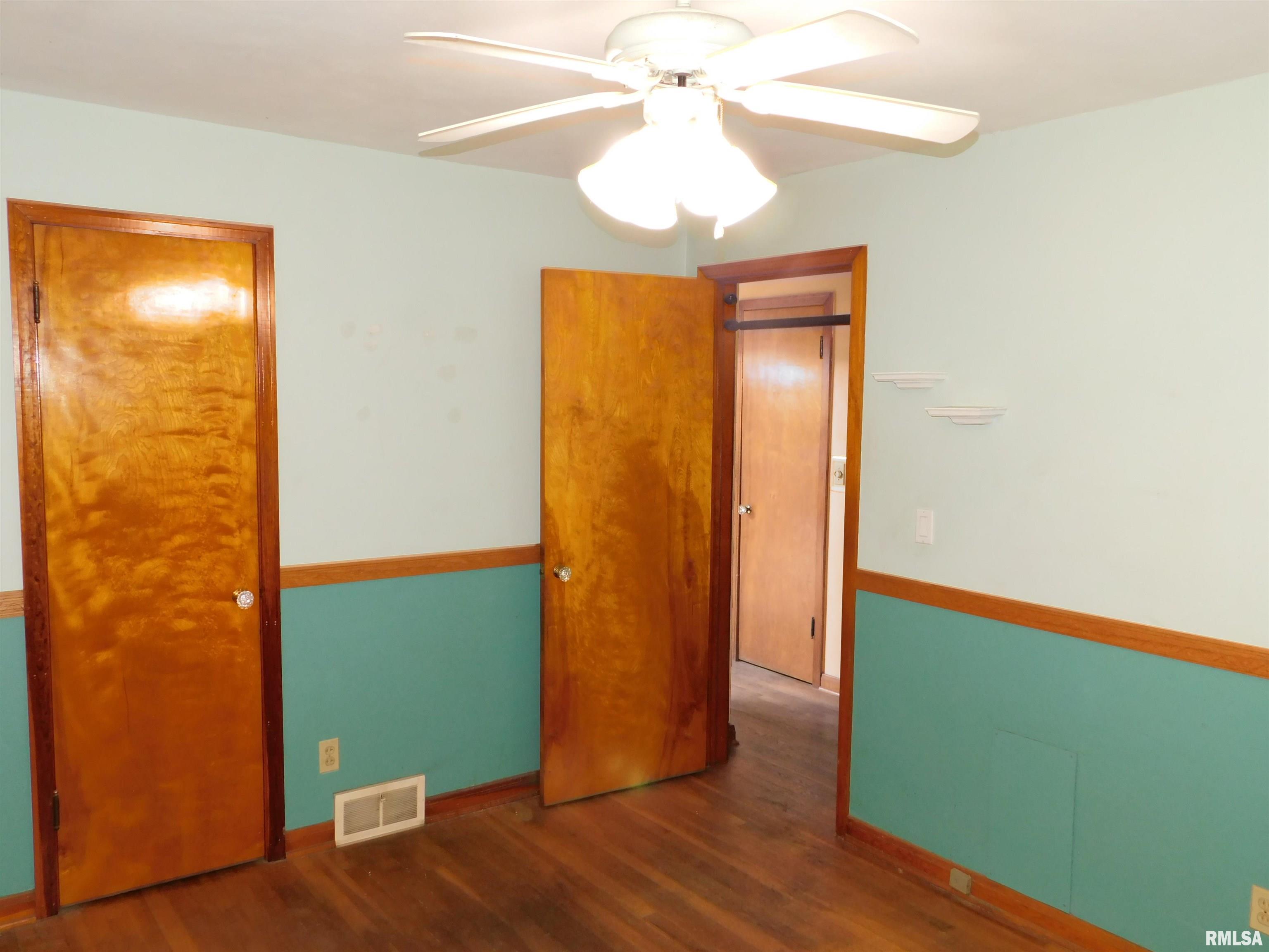 2068 North 20th Street Springfield, IL 62702 - Photo 9 of 22