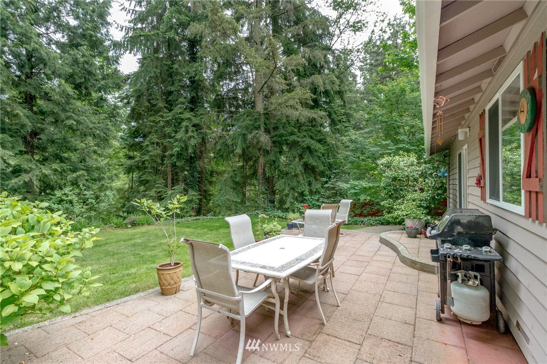 19707 43rd Avenue Southeast Bothell, WA 98012 - Photo 4 of 20 Gallery Image 4
