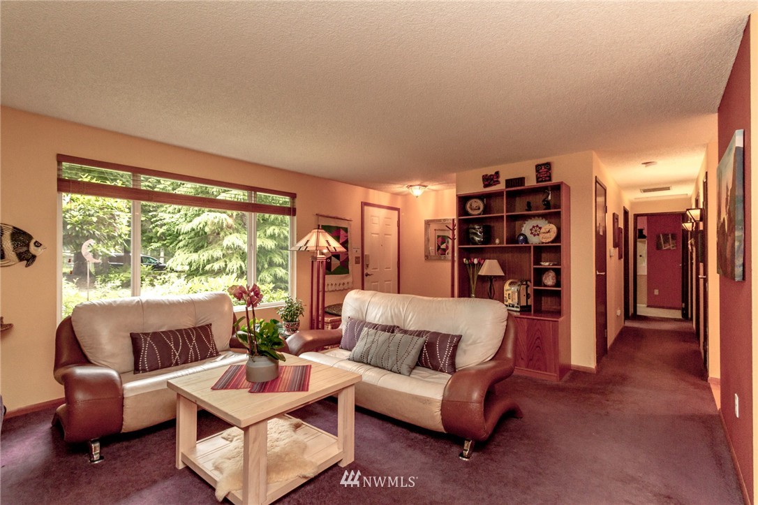 19707 43rd Avenue Southeast Bothell, WA 98012 - Photo 9 of 20 Gallery Image 9